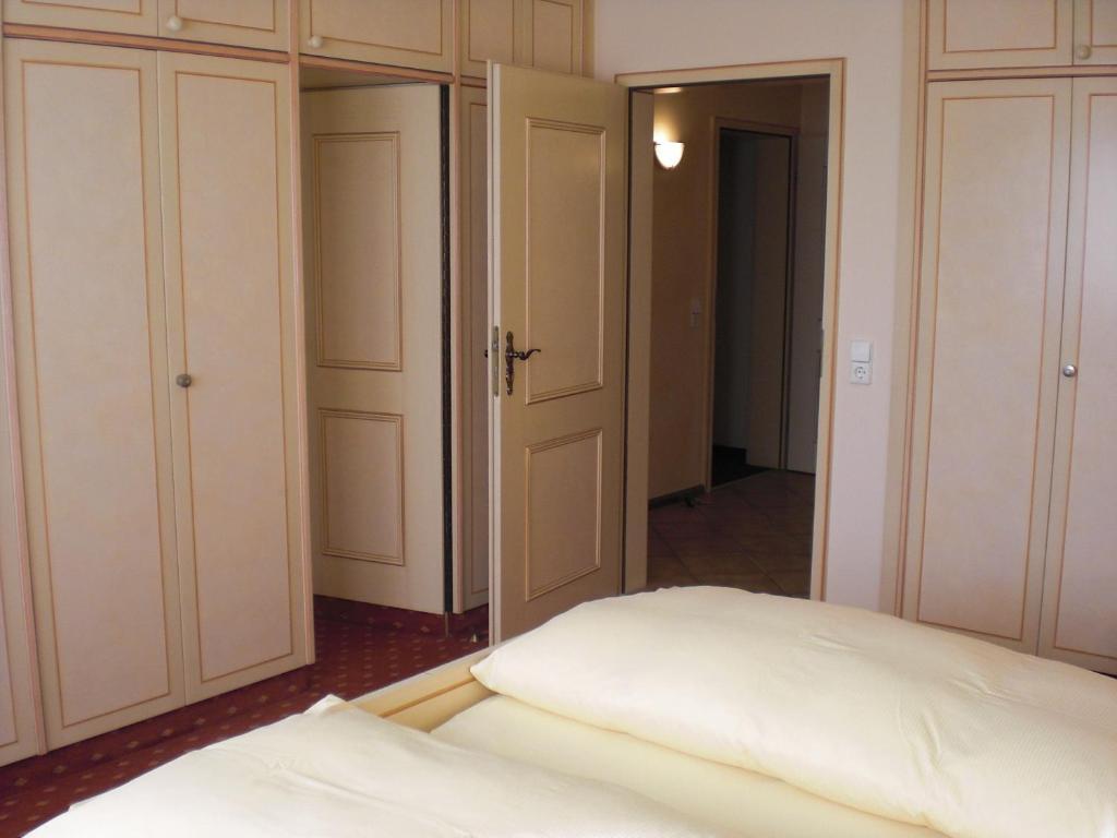 Hotel-Restaurant Schieble Кенцінґен Номер фото